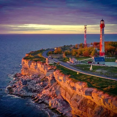 Camping Pakri Lighthouse *